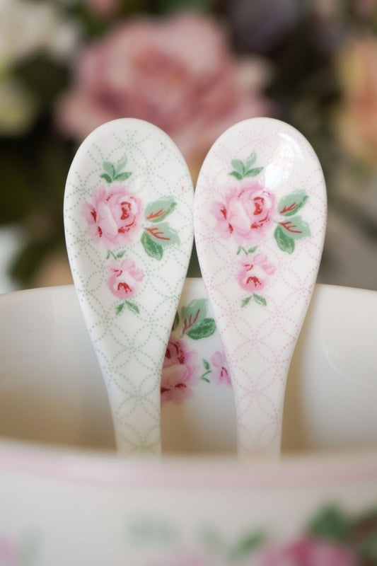 Łyżeczka w kwiatki, porcelanowa.